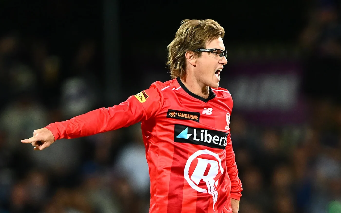 Adam Zampa joins Hobart Hurricanes on a two-year Big Bash deal